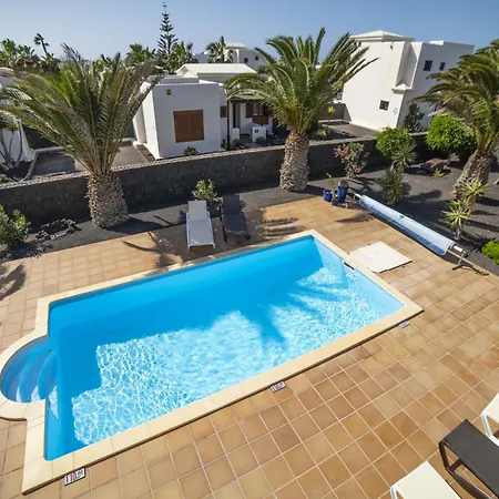Βίλα Sensational 3 Bedrooms Myoga Spacious Sun Terrace Outdoor Pool And Bbq Montana Roja