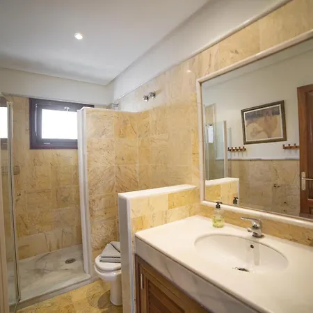 Sensational 3 Bedrooms Myoga Spacious Sun Terrace Outdoor Pool And Bbq Montana Roja * Πλάγια Μπλάνκα
